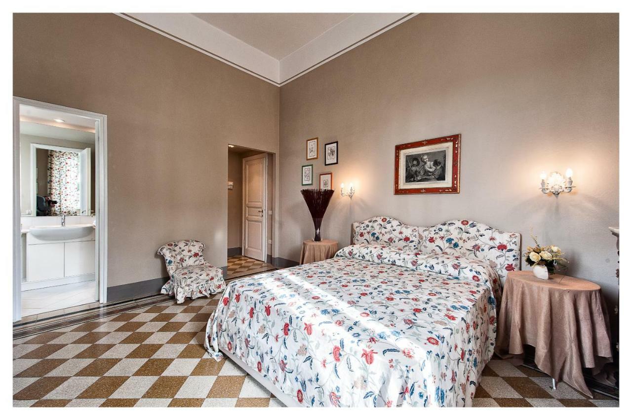 Villa Italy Марина-ді-П'єтразанта Екстер'єр фото