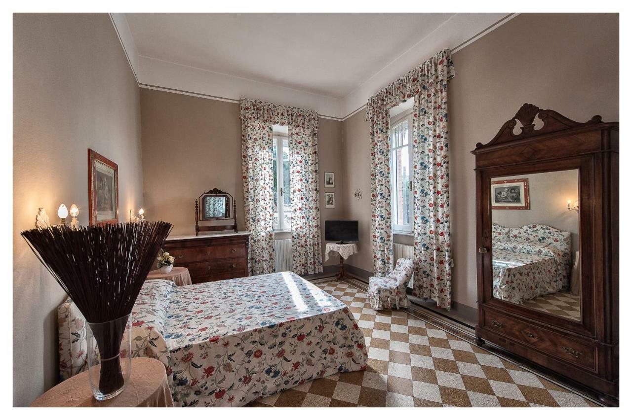 Villa Italy Марина-ді-П'єтразанта Екстер'єр фото