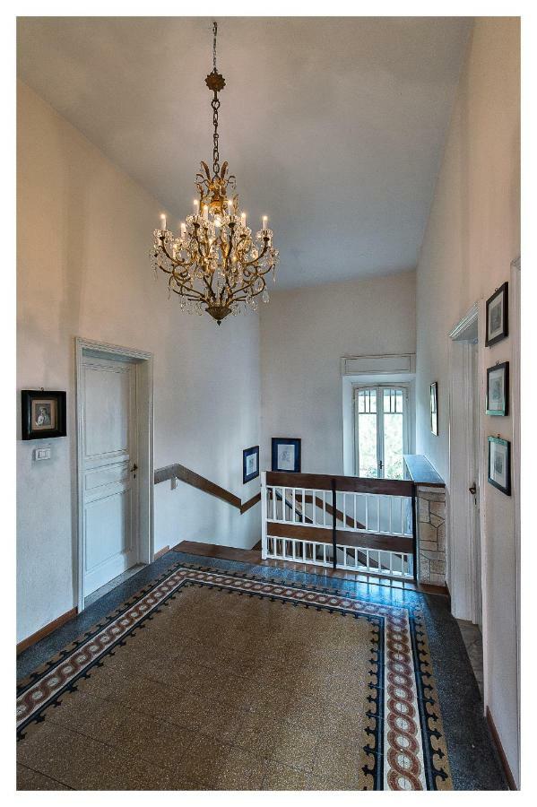 Villa Italy Марина-ді-П'єтразанта Екстер'єр фото