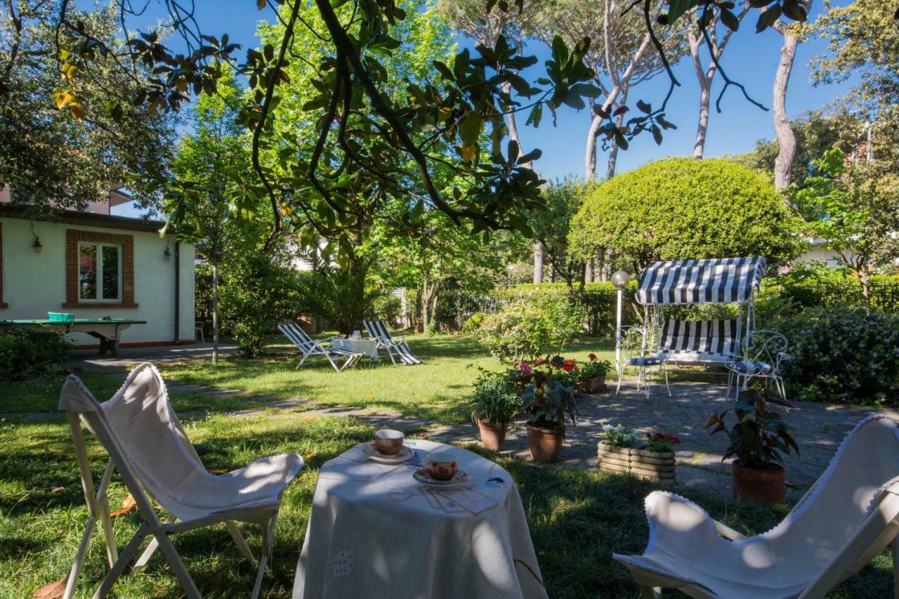 Villa Italy Марина-ді-П'єтразанта Екстер'єр фото